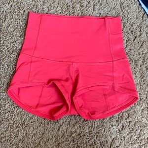 hot pink lulu shorts!